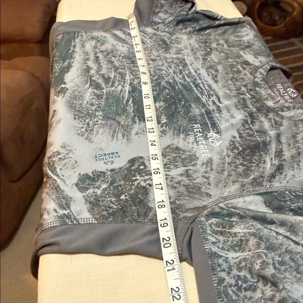 Realtree Gray Men’s Camo Long Sleeve Quick Dry Shirt, Size Medium. - Picture 8 of 11
